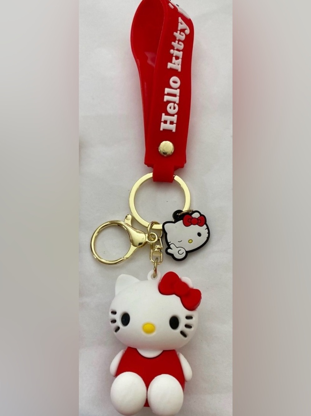 Hello Kitty Bag Charm Keychain (Red)